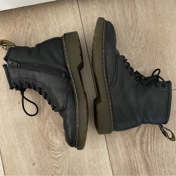 DR MARTENS Kid’s size 2‎ Black 1460 Combat Leather Zip Boots - Picture 6 of 8